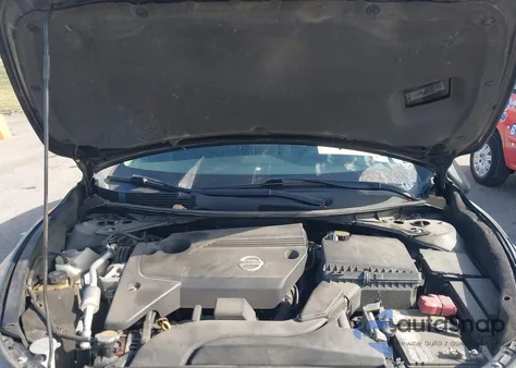 2015 Nissan Altima 2.5 S from USA, damaged, VIN 1N4AL3AP0FC577360